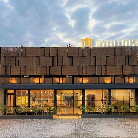 Hotel Masri Living By Daphna International Yogyakarta Exterior foto