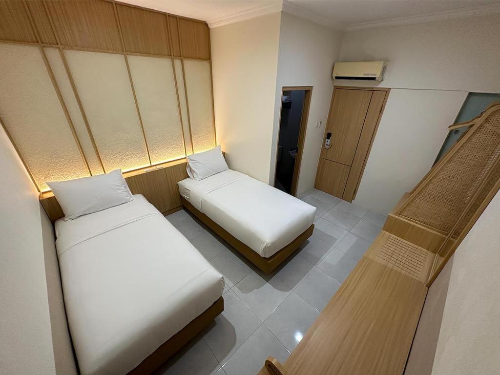 Hotel Masri Living By Daphna International Yogyakarta Exterior foto