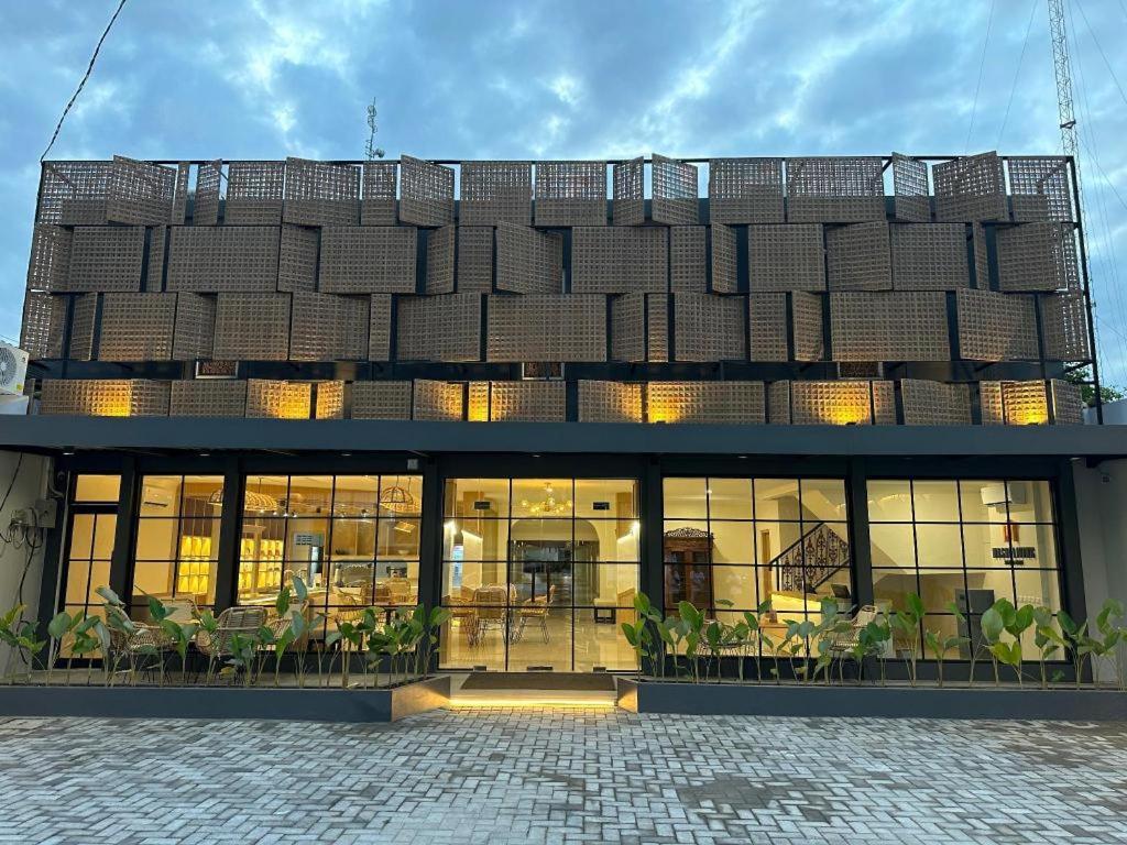 Hotel Masri Living By Daphna International Yogyakarta Exterior foto