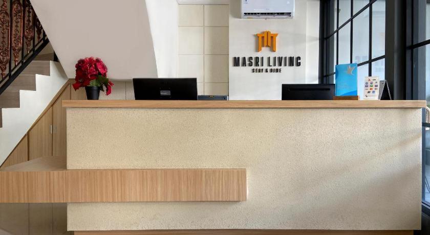 Hotel Masri Living By Daphna International Yogyakarta Exterior foto