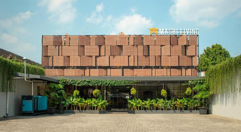 Hotel Masri Living By Daphna International Yogyakarta Exterior foto